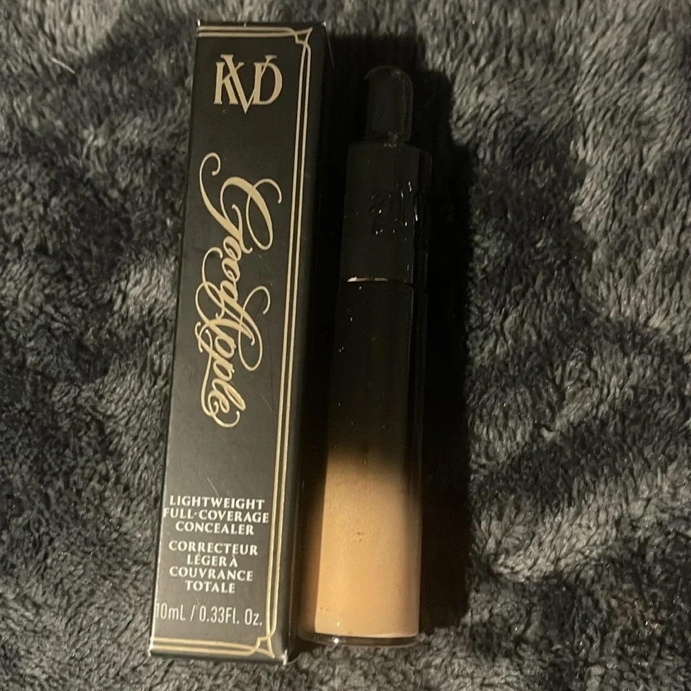 KVD Light 109 Good Apple Lightweight Full-Coverage Concealer